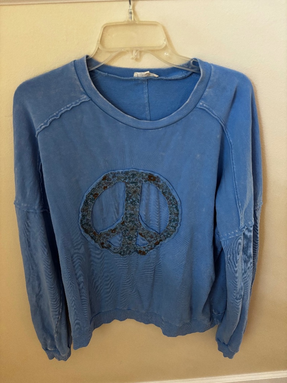 Easel Blue Floral Peace Sign Sweatshirt  large French, Terry